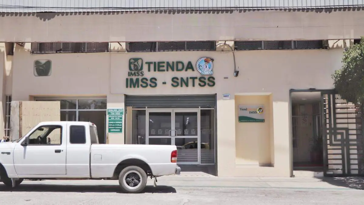 Tienda IMSS reabre